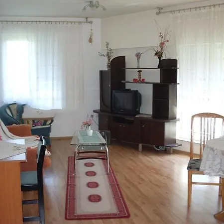 Dora Apartment
